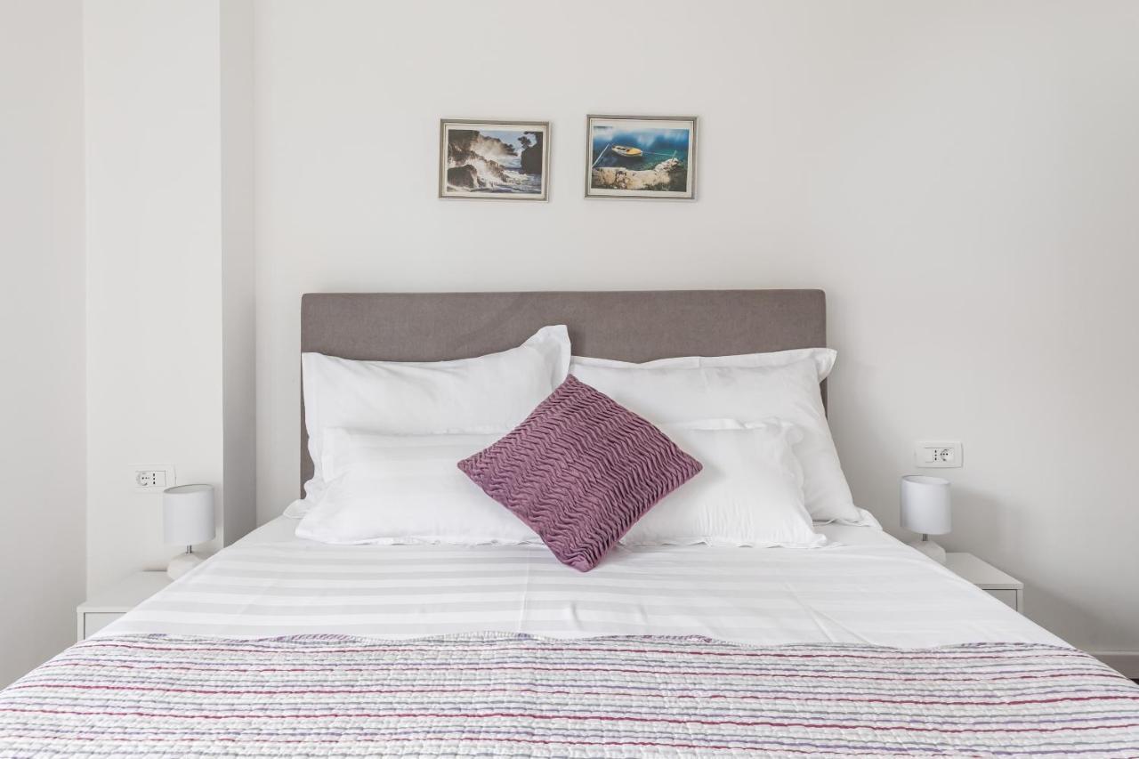 Apartments Villa Salona Sky Екстериор снимка