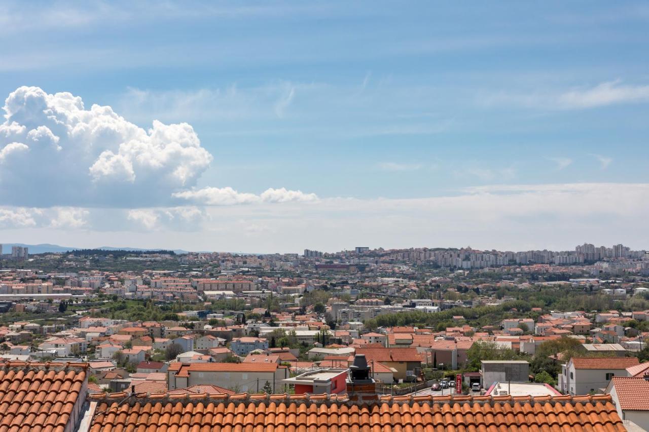 Apartments Villa Salona Sky Екстериор снимка