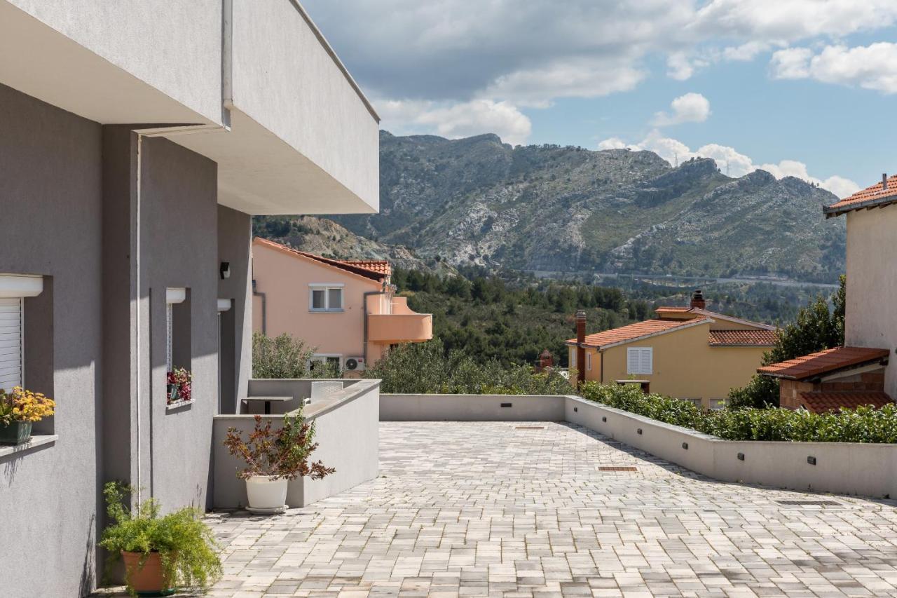 Apartments Villa Salona Sky Екстериор снимка