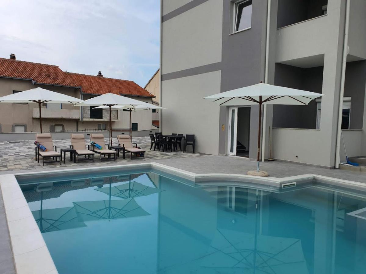 Apartments Villa Salona Sky Екстериор снимка