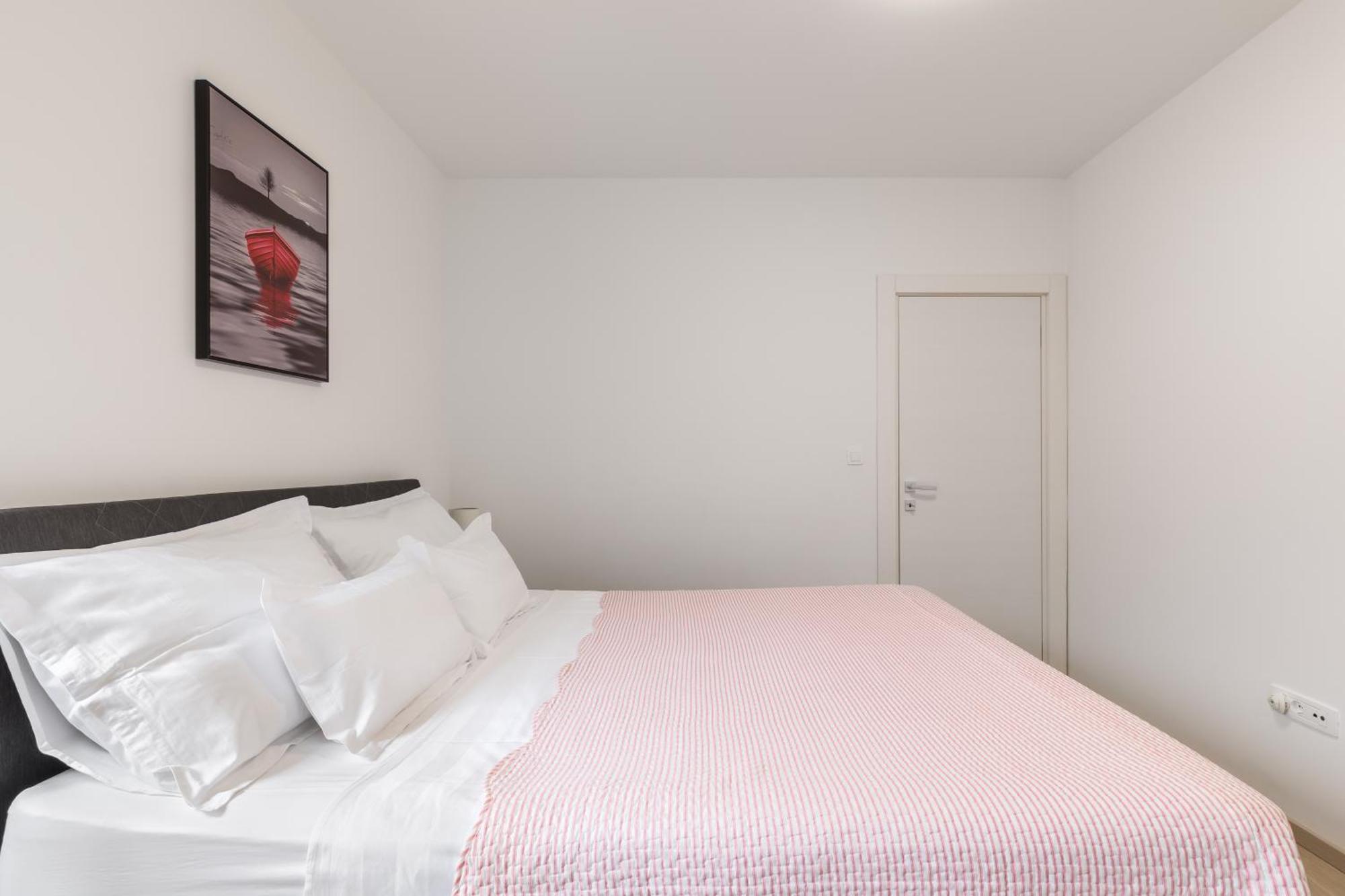 Apartments Villa Salona Sky Стая снимка