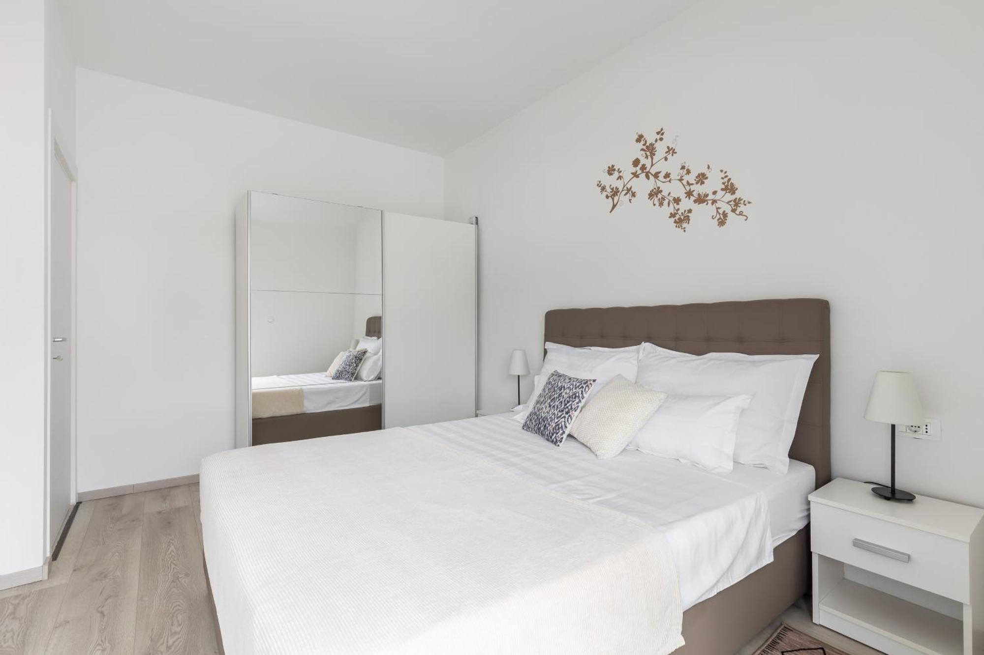 Apartments Villa Salona Sky Стая снимка