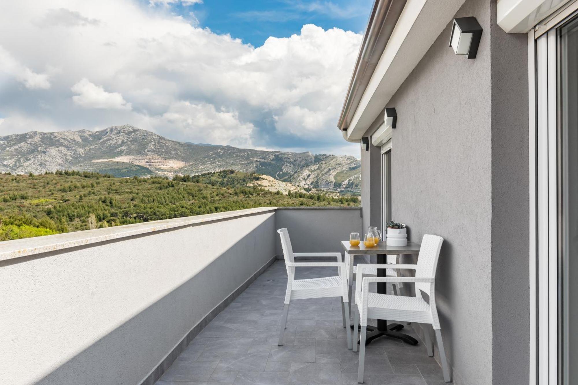 Apartments Villa Salona Sky Стая снимка