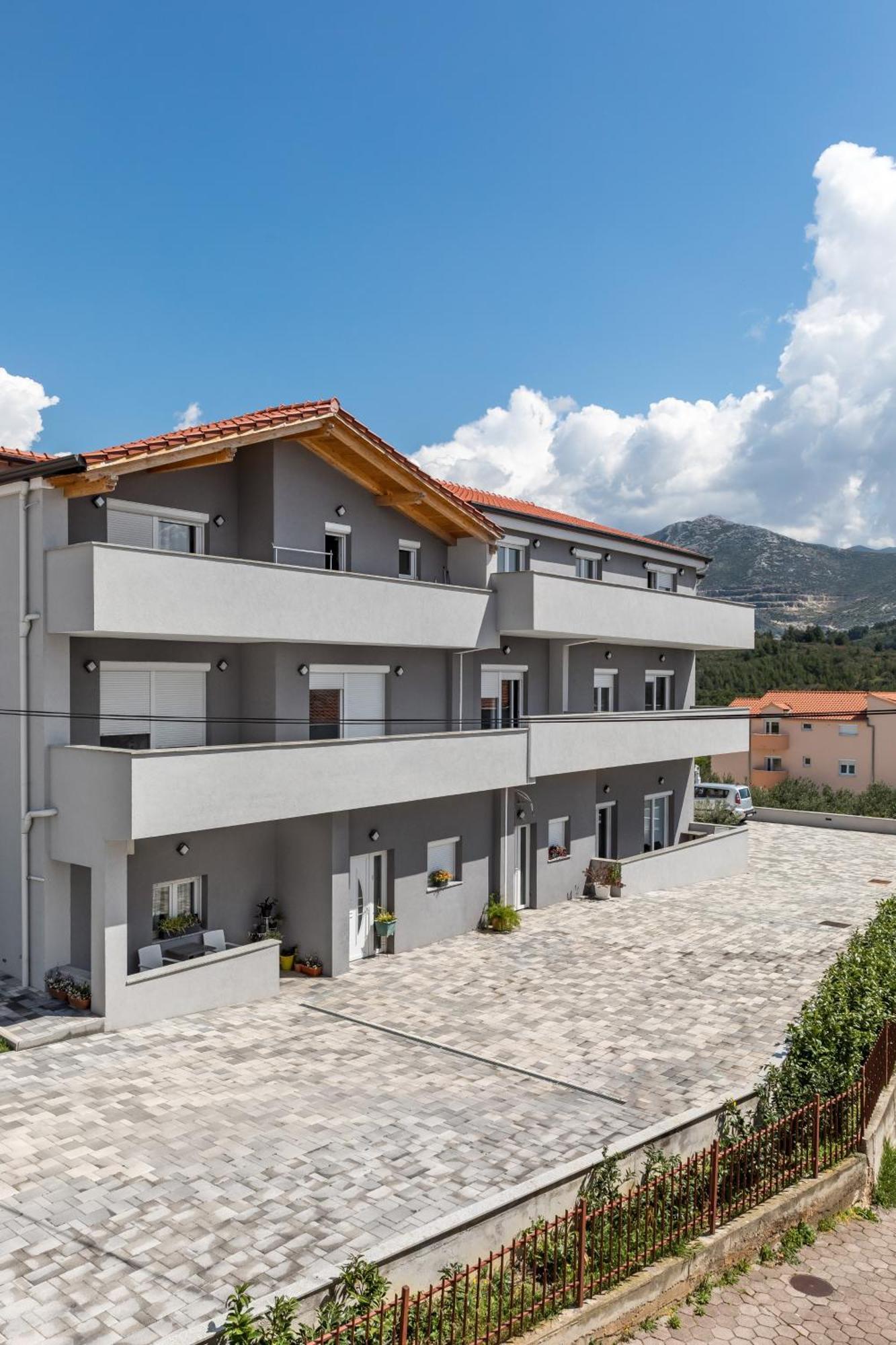 Apartments Villa Salona Sky Стая снимка