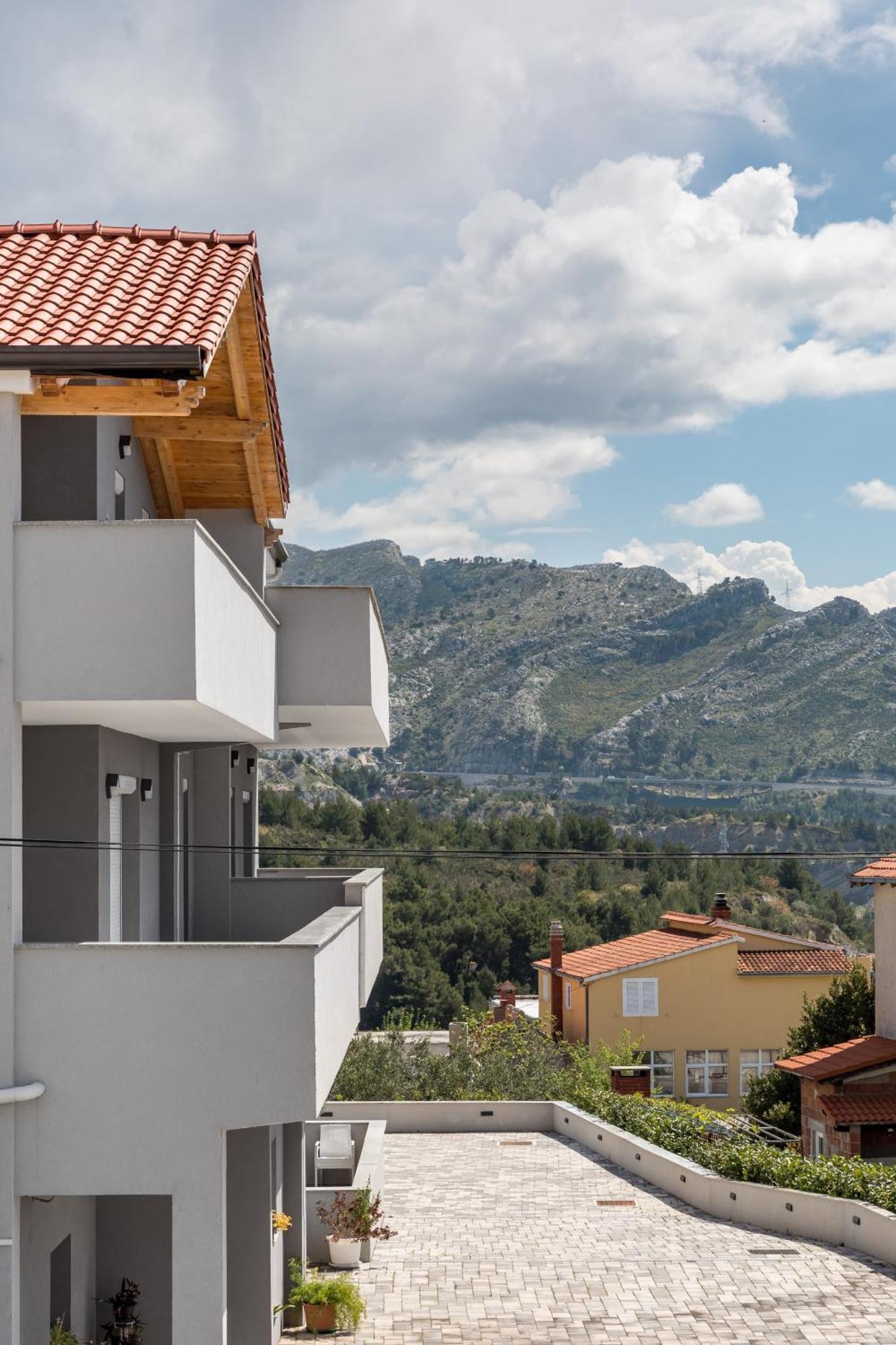 Apartments Villa Salona Sky Стая снимка